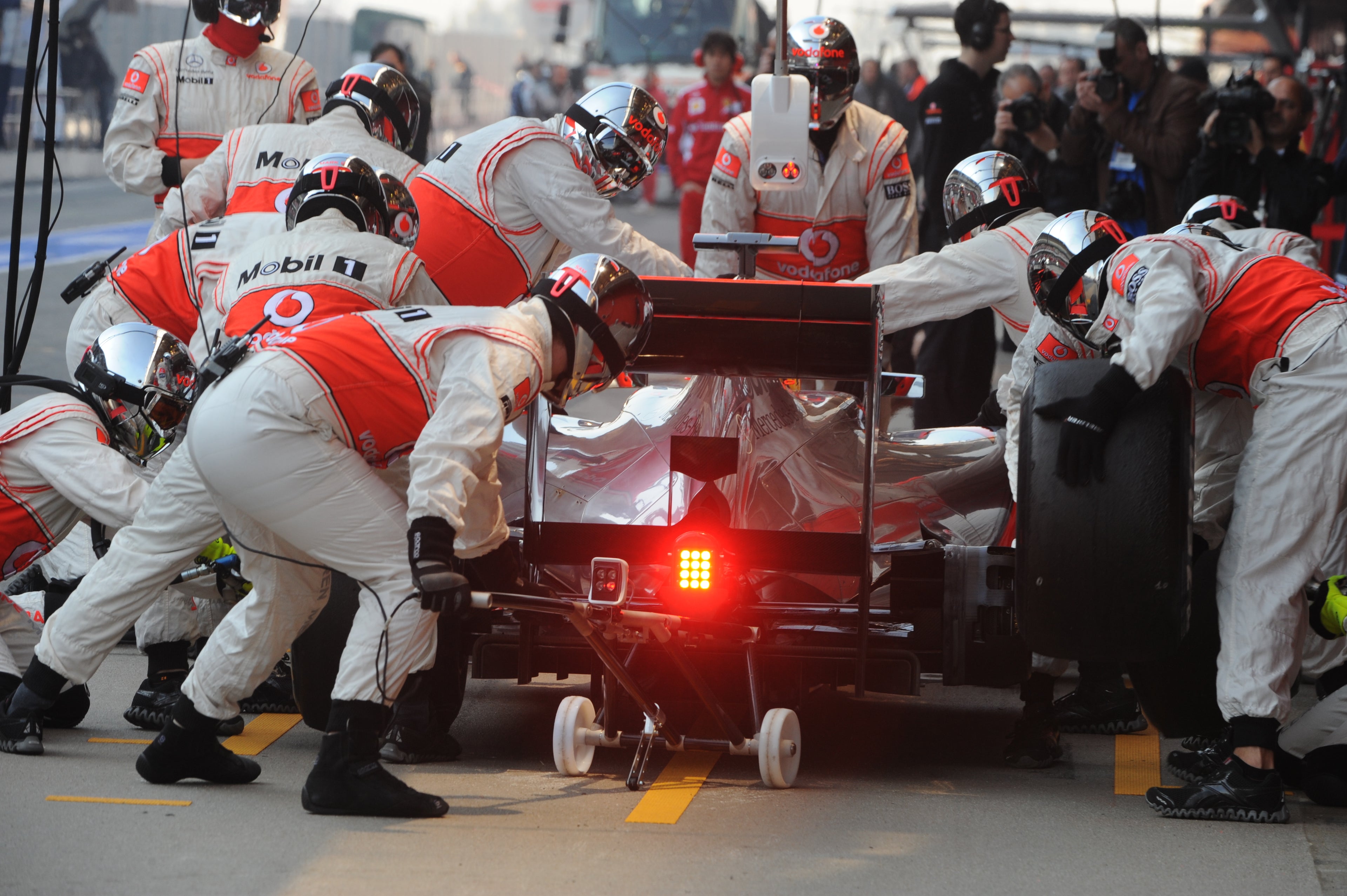 McLaren F1 Pits 2 of 4