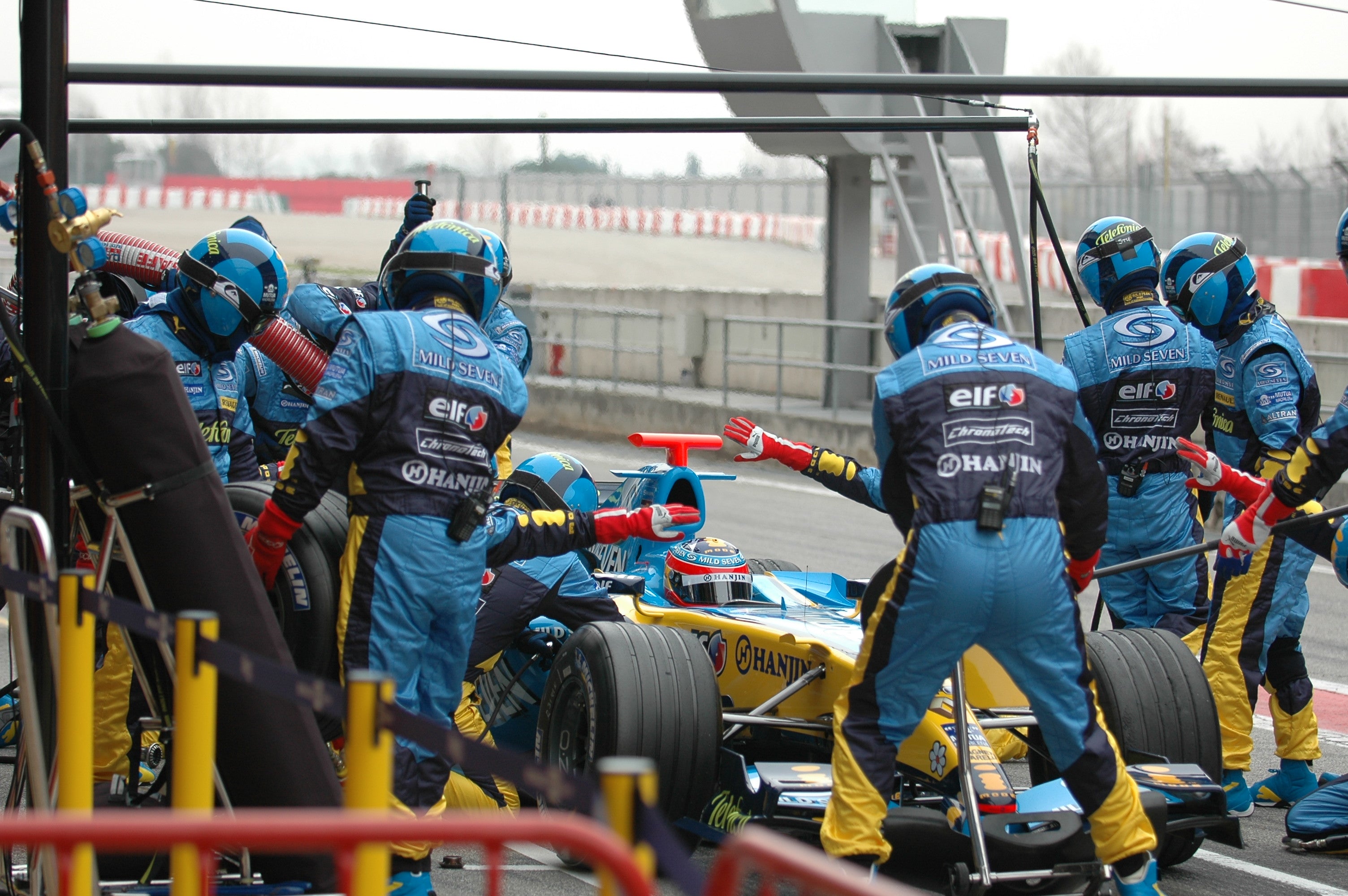 Renault Refueling Pit Stop 4 Barcelona 2006 # 2